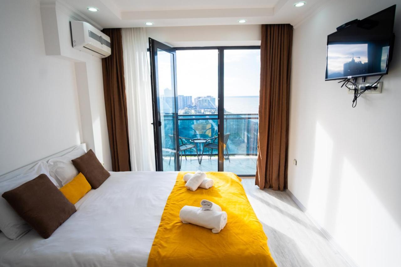 Beach Tower By G-Point Batoumi Extérieur photo