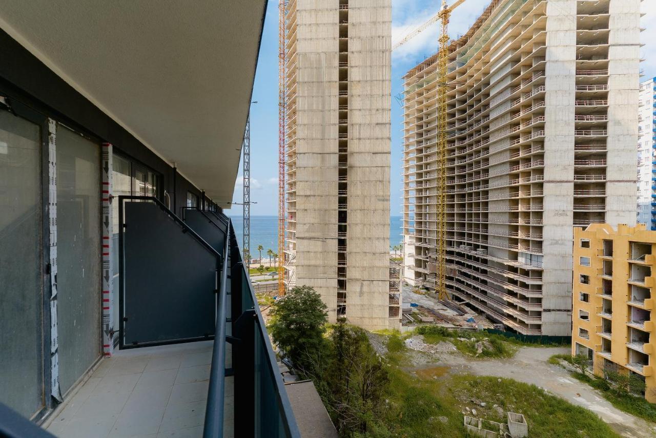 Beach Tower By G-Point Batoumi Extérieur photo